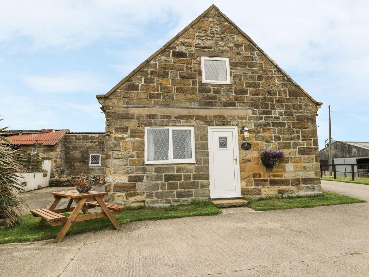 Foxhunter Cottage Whitby Exterior photo